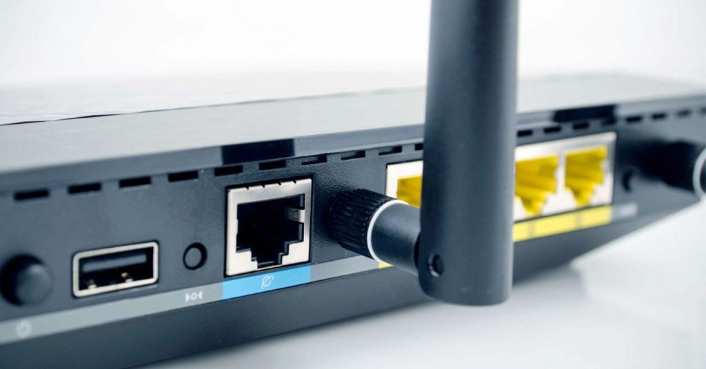 How to Tell If It’s Time to Replace Your Old Router